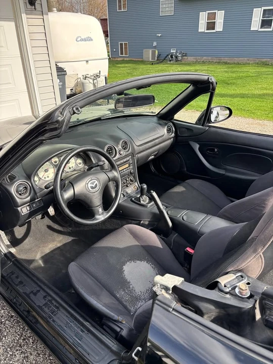 2001 Mazda NB MX-5 Miata - Image 8 of 20