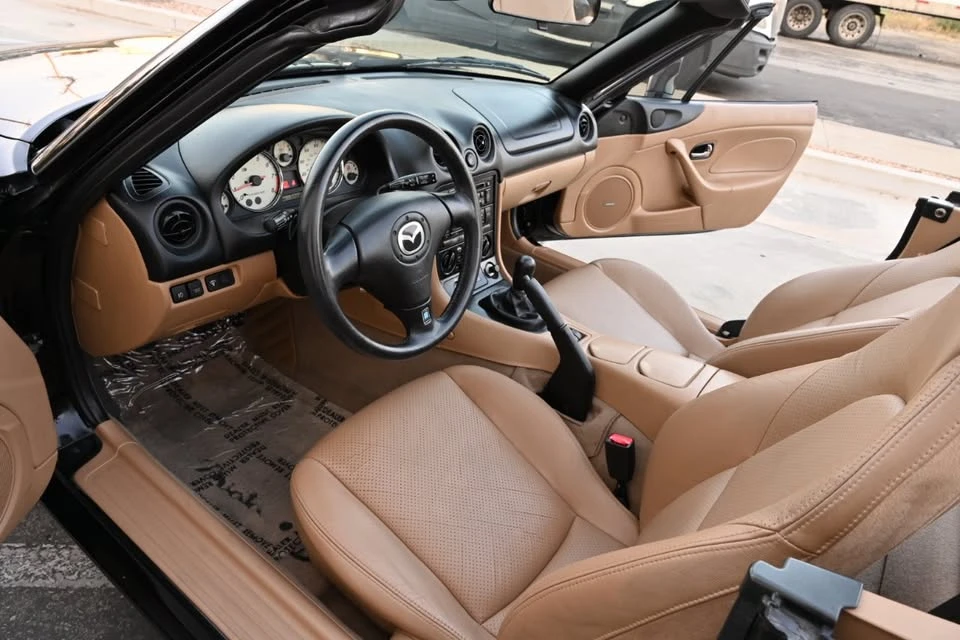 2001 Mazda NB MX-5 Miata - Image 16 of 19