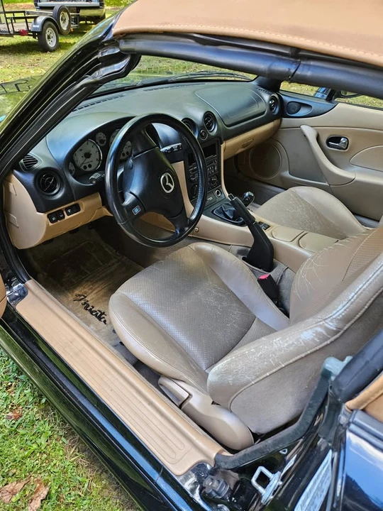 2001 Mazda NB MX-5 Miata - Image 4 of 5