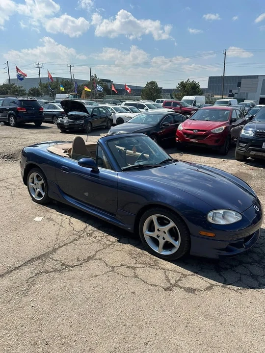 2001 Mazda NB MX-5 Miata - Image 2 of 10