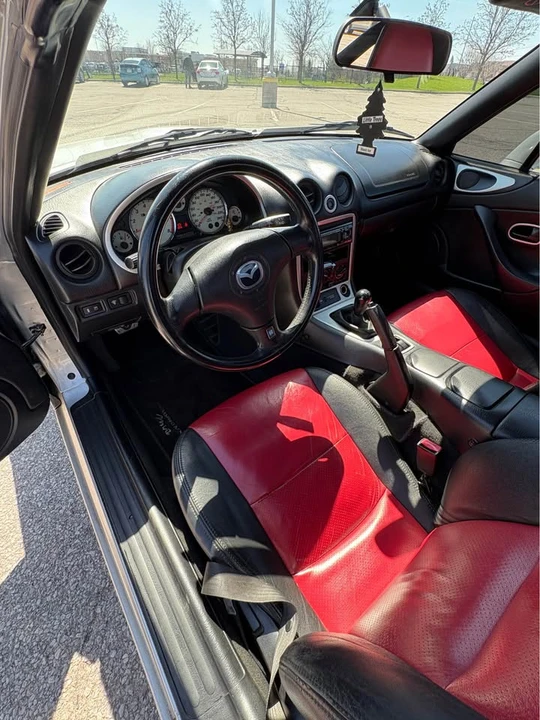 2001 Mazda NB MX-5 Miata - Image 8 of 12