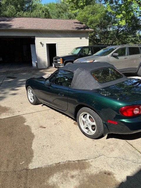 2001 Mazda NB MX-5 Miata - Image 3 of 7