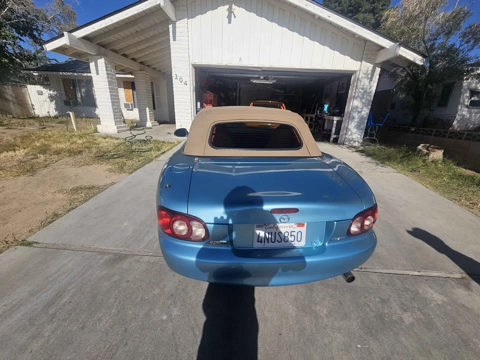 2001 Mazda NB MX-5 Miata - Image 4 of 12