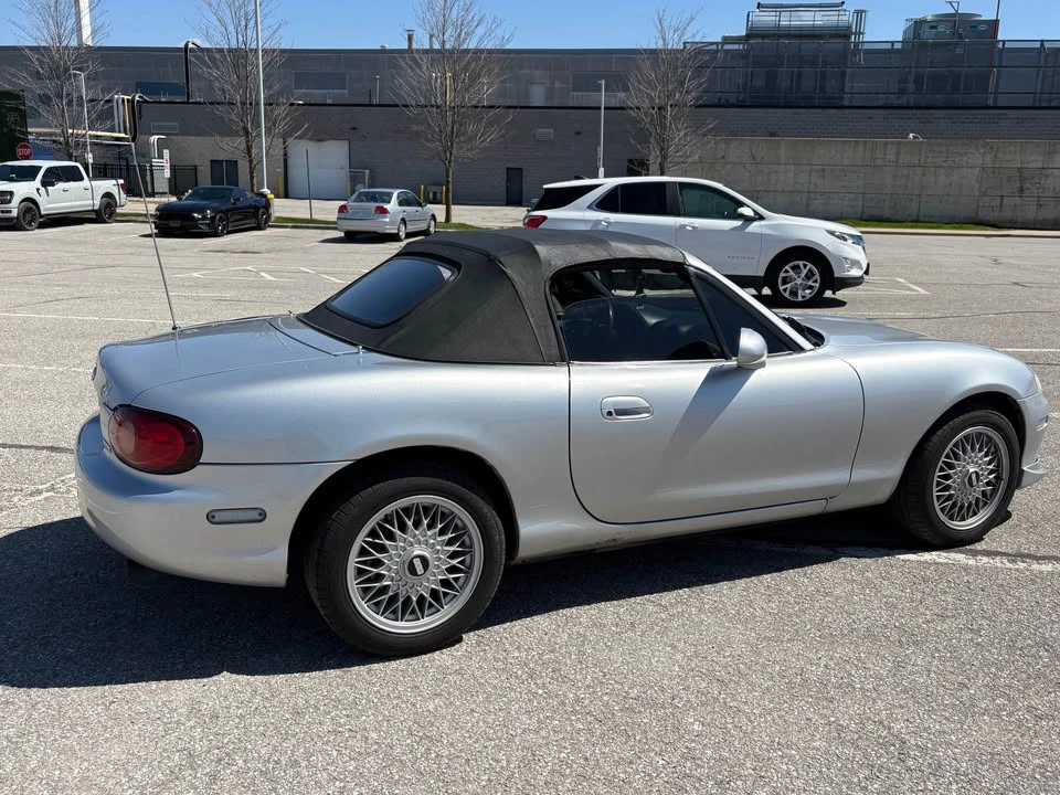 2001 Mazda NB MX-5 Miata - Image 4 of 12