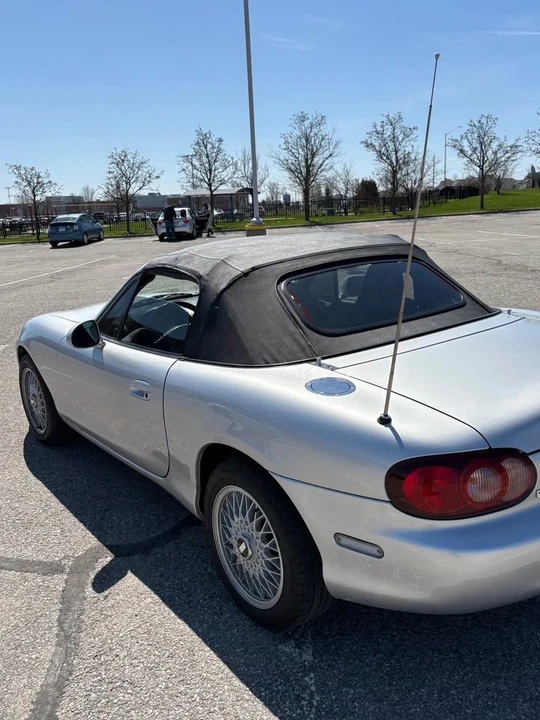 2001 Mazda NB MX-5 Miata - Image 6 of 12