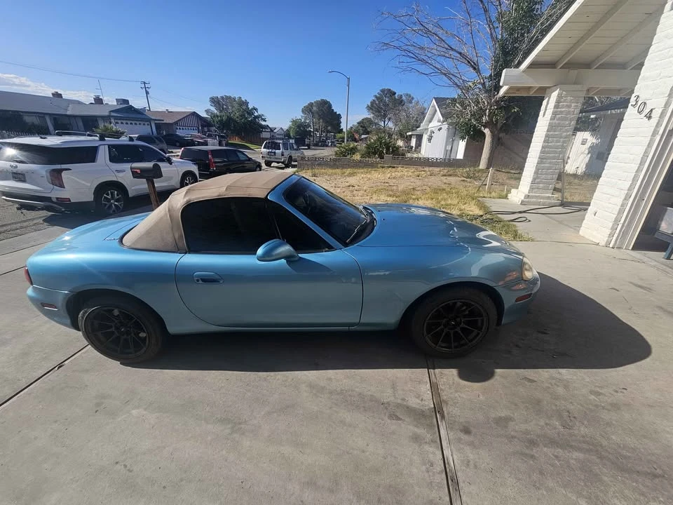 2001 Mazda NB MX-5 Miata - Image 3 of 12