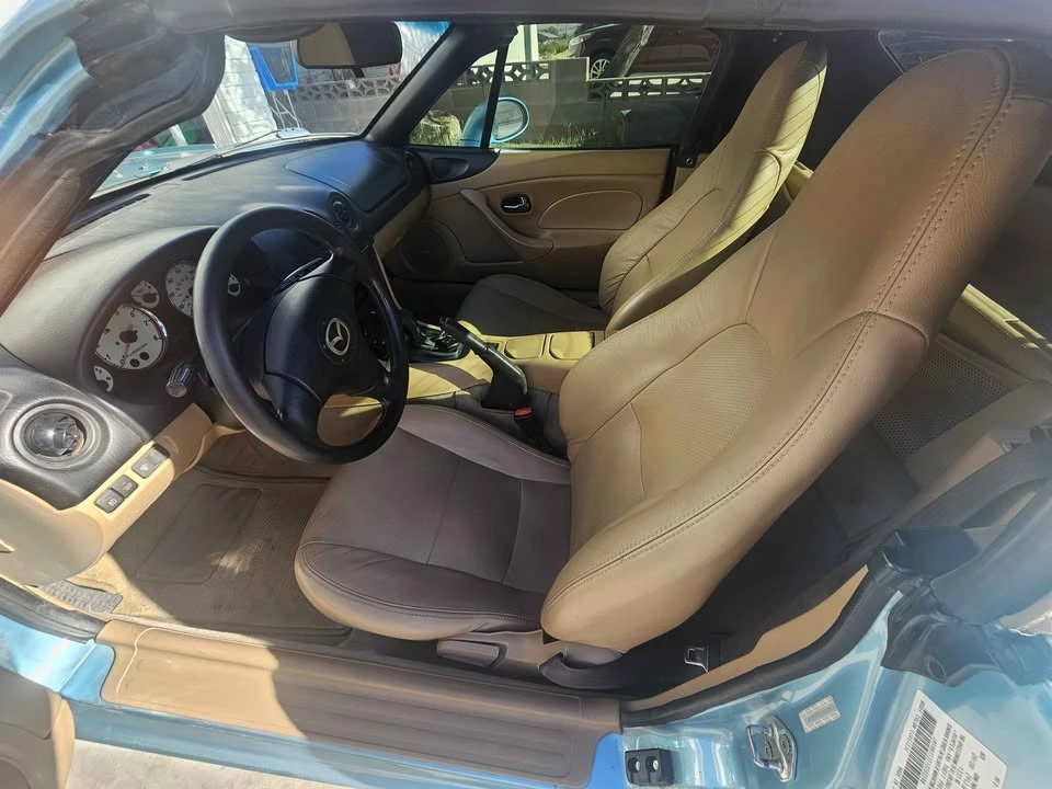 2001 Mazda NB MX-5 Miata - Image 5 of 12
