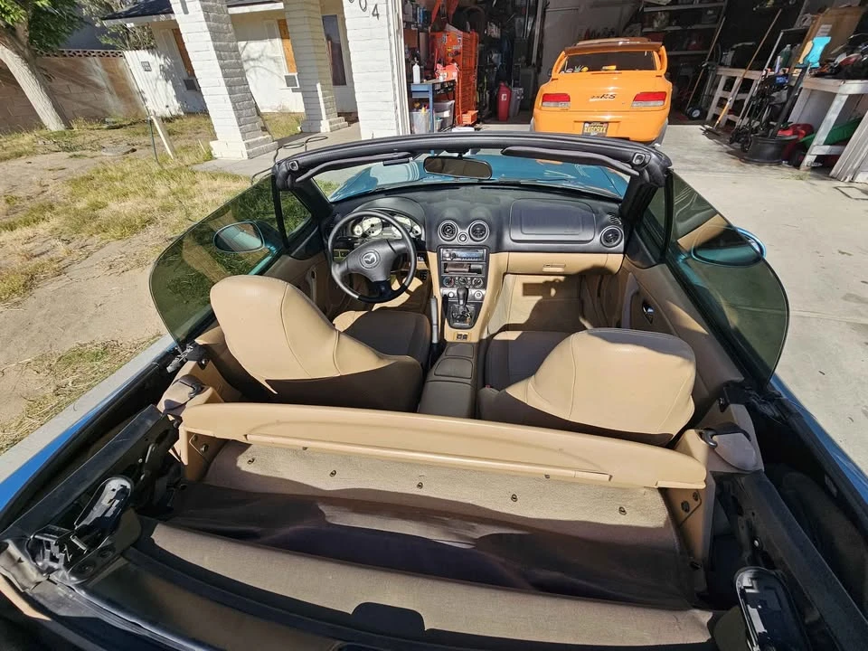 2001 Mazda NB MX-5 Miata - Image 11 of 12