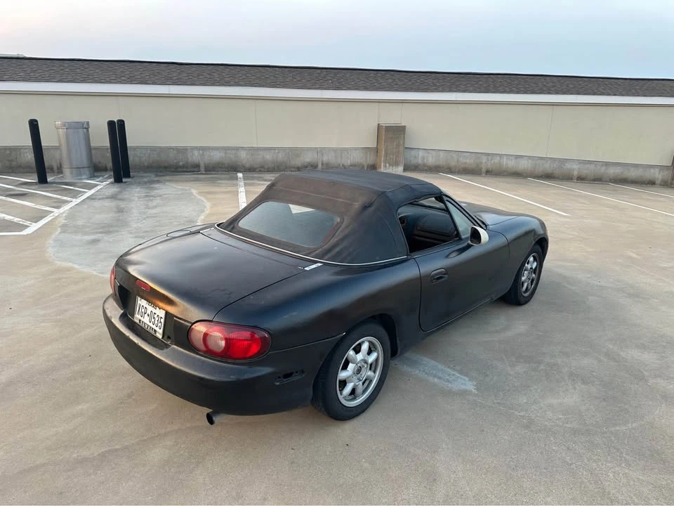 2001 Mazda NB MX-5 Miata - Image 15 of 17