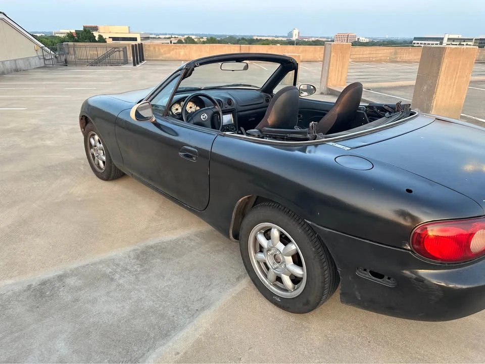 2001 Mazda NB MX-5 Miata - Image 3 of 17