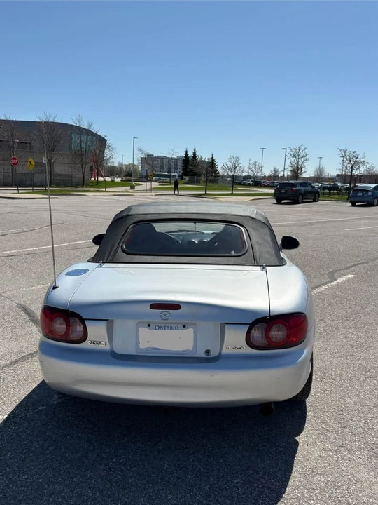 2001 Mazda NB MX-5 Miata - Image 5 of 12