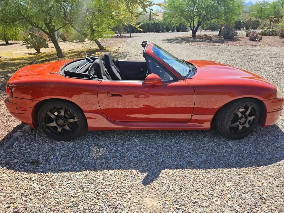 2001 Mazda NB MX-5 Miata - Image 11 of 20