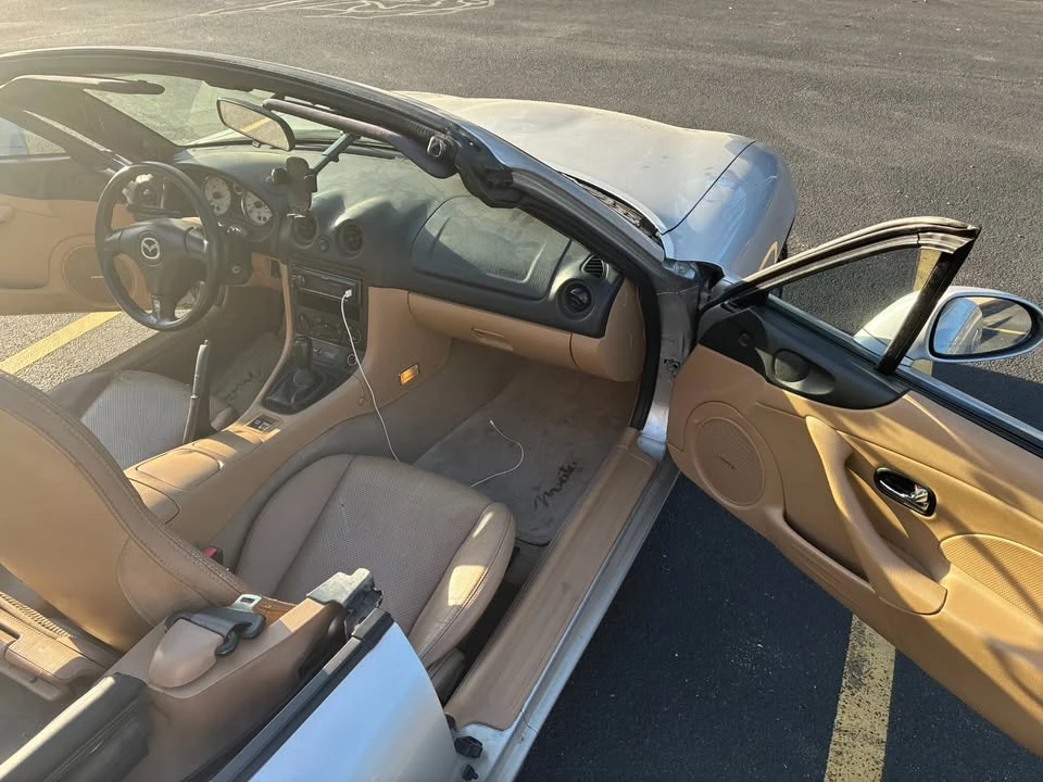 2001 Mazda NB MX-5 Miata - Image 6 of 11