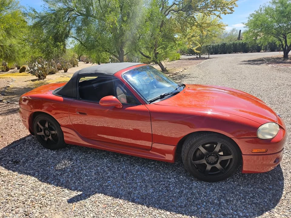 2001 Mazda NB MX-5 Miata - Image 14 of 20