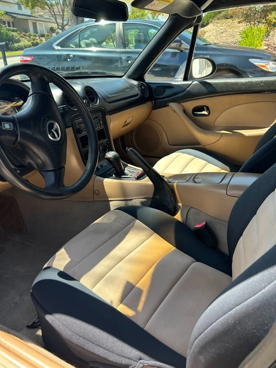 2001 Mazda NB MX-5 Miata - Image 8 of 9