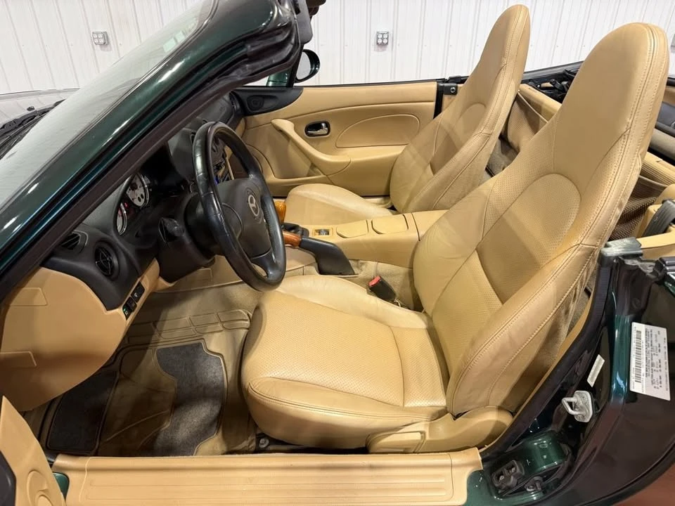 2001 Mazda NB MX-5 Miata - Image 19 of 20