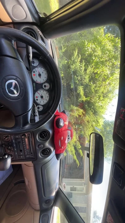 2001 Mazda NB MX-5 Miata - Image 9 of 14