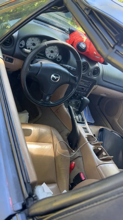 2001 Mazda NB MX-5 Miata - Image 5 of 14