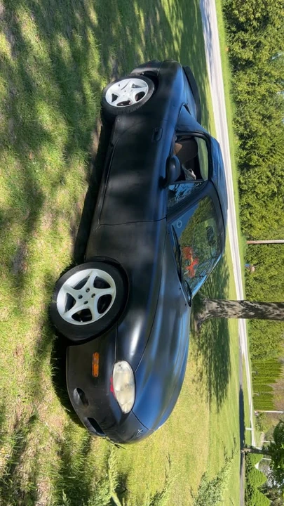 2001 Mazda NB MX-5 Miata - Image 4 of 14