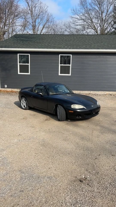 2001 Mazda NB MX-5 Miata - Image 11 of 14