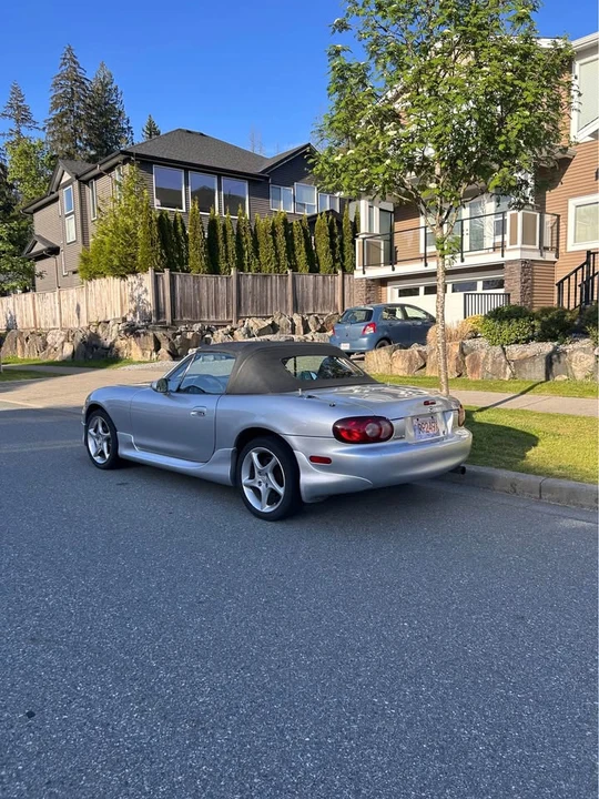 2001 Mazda NB MX-5 Miata - Image 4 of 7