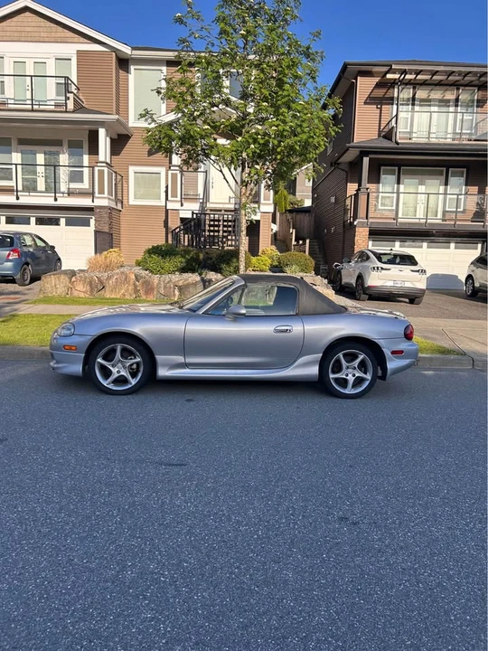 2001 Mazda NB MX-5 Miata - Image 3 of 7