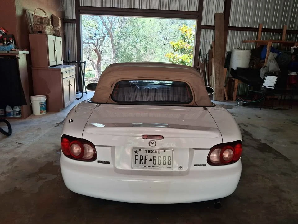2001 Mazda NB MX-5 Miata - Image 6 of 11