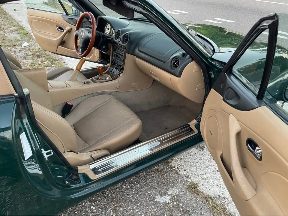 2001 Mazda NB MX-5 Miata - Image 4 of 12