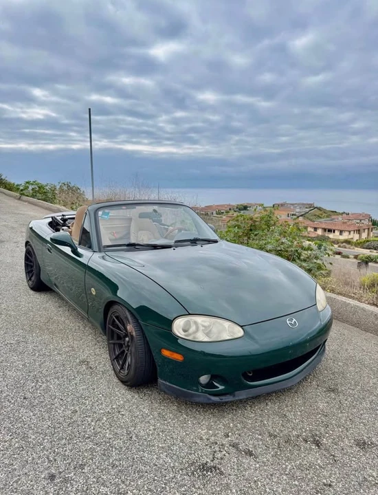 2001 Mazda NB MX-5 Miata - Image 2 of 14