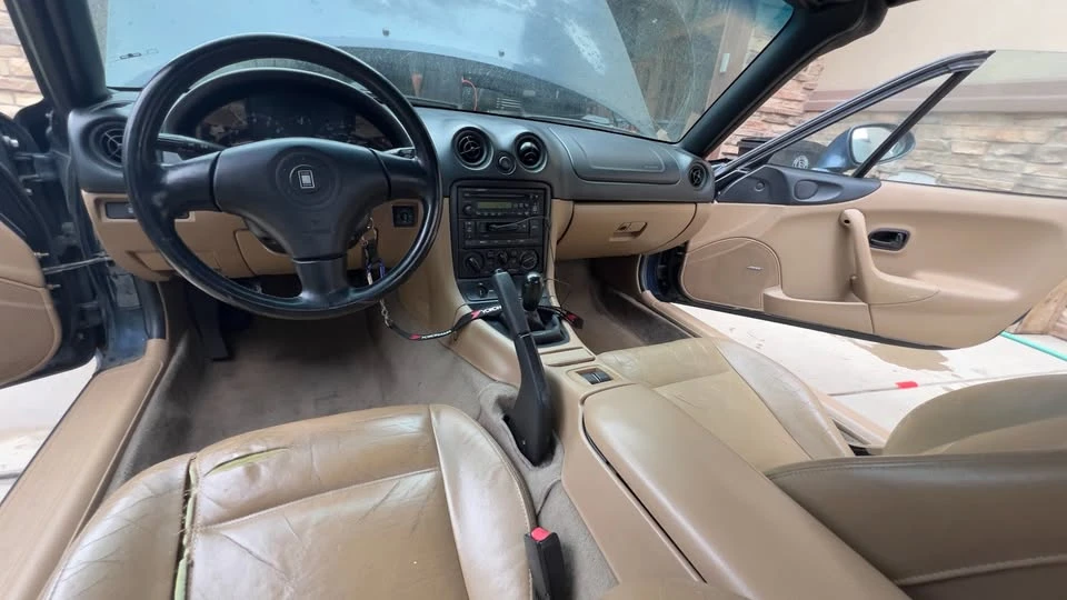 2001 Mazda NB MX-5 Miata - Image 18 of 18