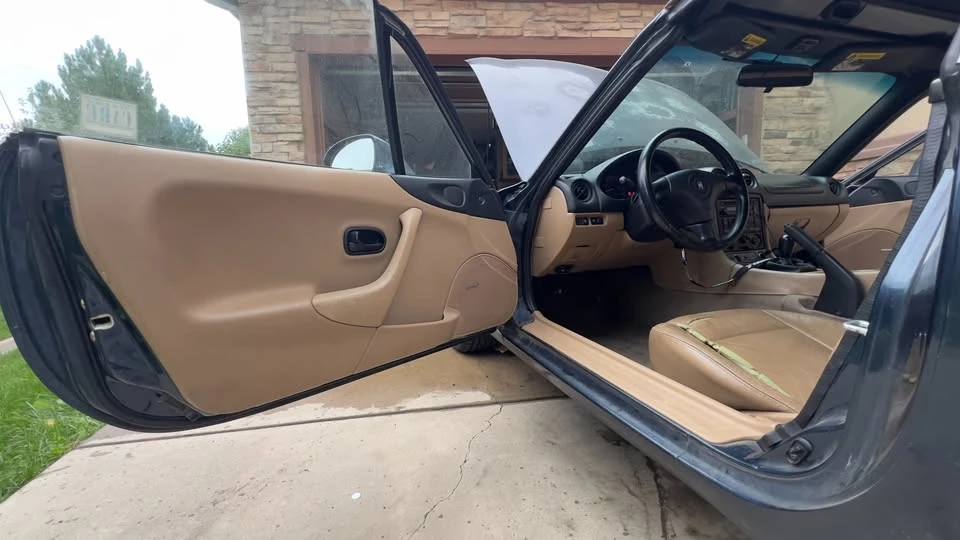 2001 Mazda NB MX-5 Miata - Image 16 of 18