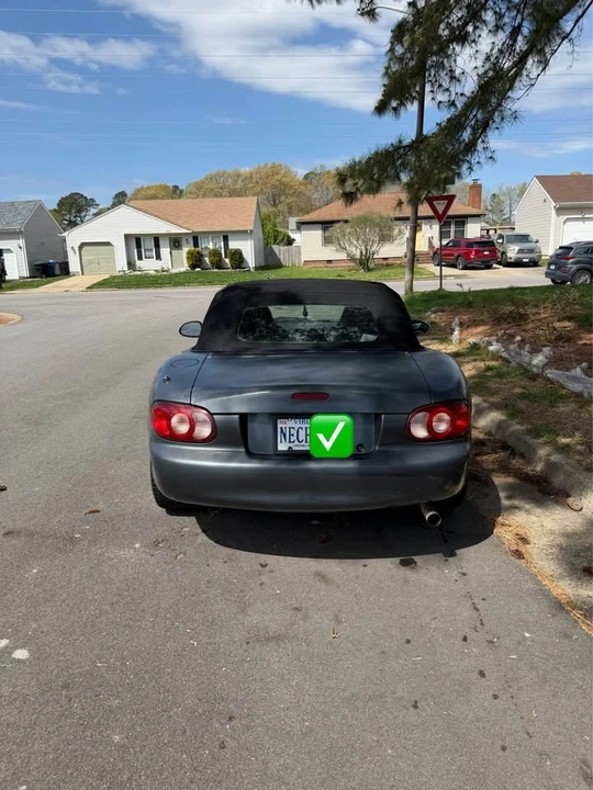 2001 Mazda NB MX-5 Miata - Image 2 of 13