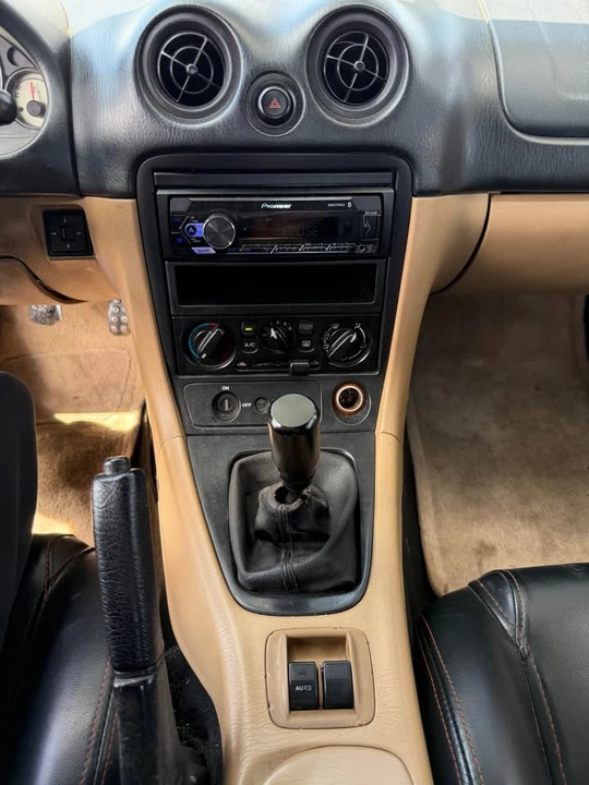 2001 Mazda NB MX-5 Miata - Image 8 of 13
