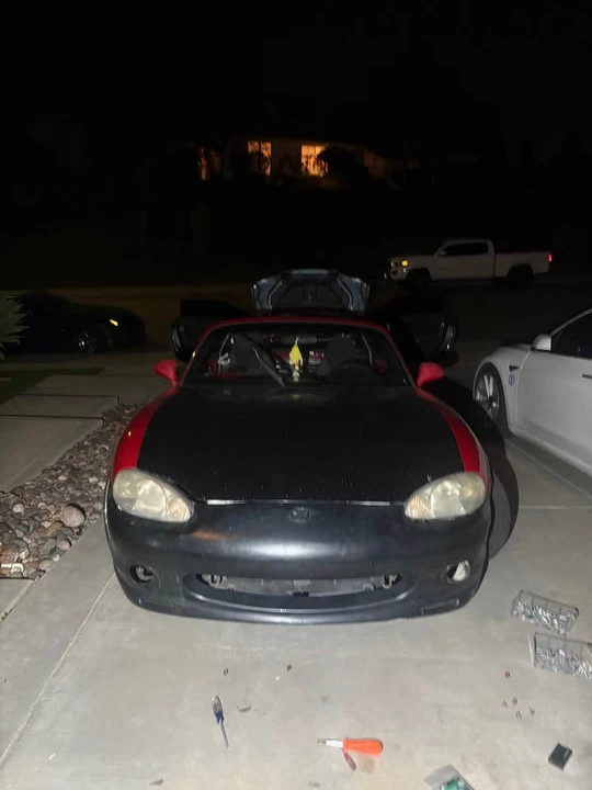 2001 Mazda NB MX-5 Miata - Image 5 of 10