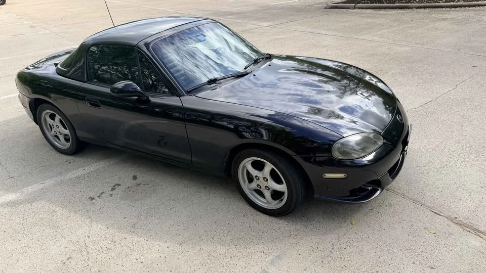 2001 Mazda NB MX-5 Miata - Image 3 of 17