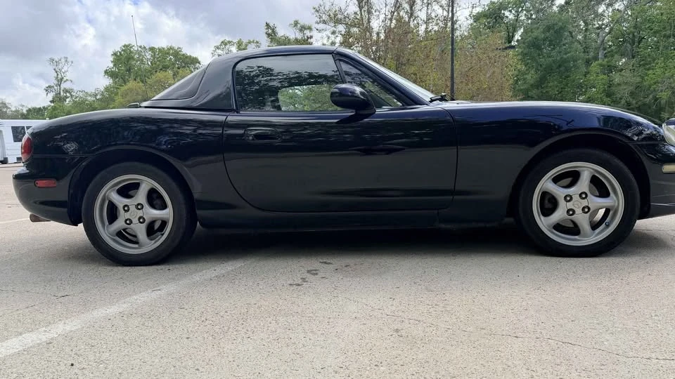 2001 Mazda NB MX-5 Miata - Image 4 of 17