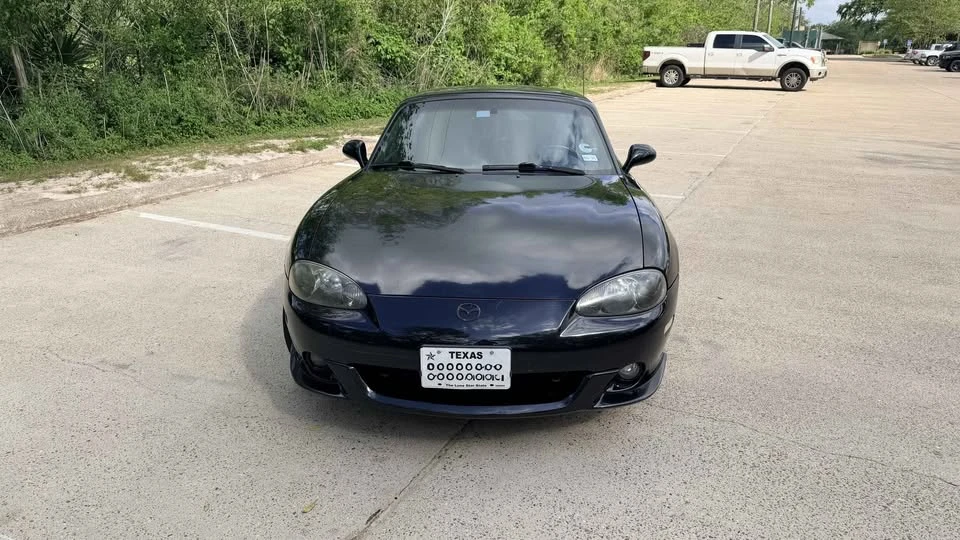 2001 Mazda NB MX-5 Miata - Image 2 of 17