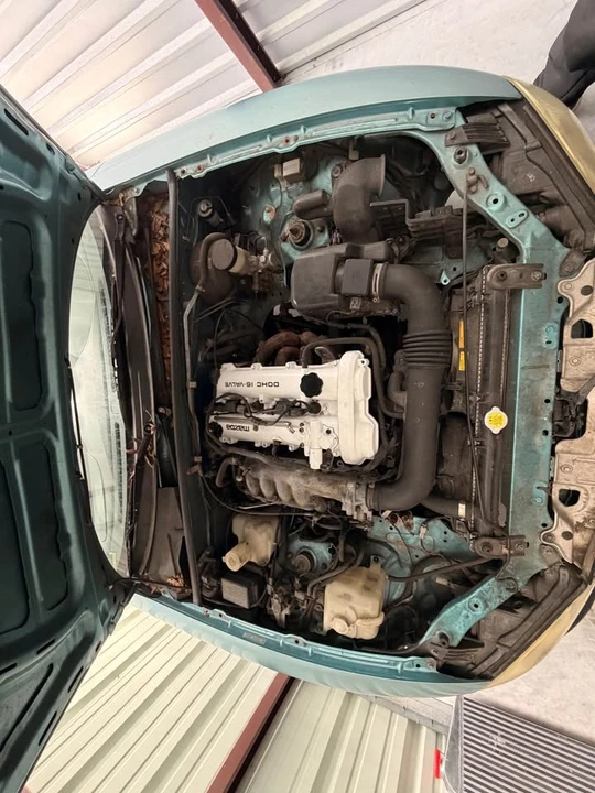 2001 Mazda NB MX-5 Miata - Image 6 of 11