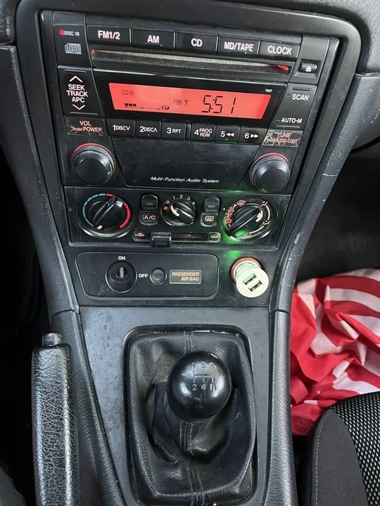 2001 Mazda NB MX-5 Miata - Image 15 of 18