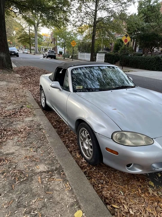 2001 Mazda NB MX-5 Miata - Image 10 of 18