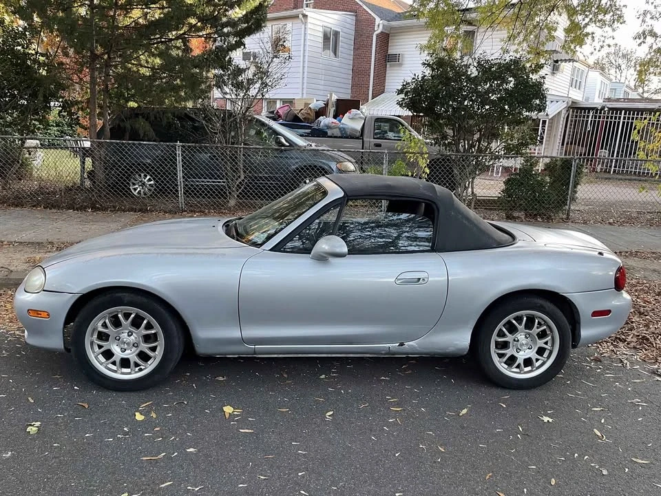 2001 Mazda NB MX-5 Miata - Image 7 of 18