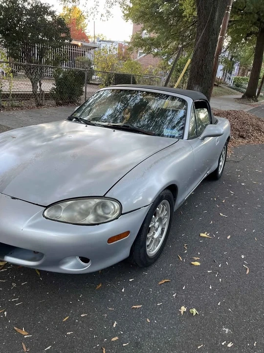 2001 Mazda NB MX-5 Miata - Image 9 of 18