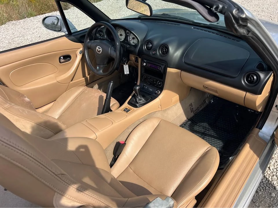 2001 Mazda NB MX-5 Miata - Image 20 of 21