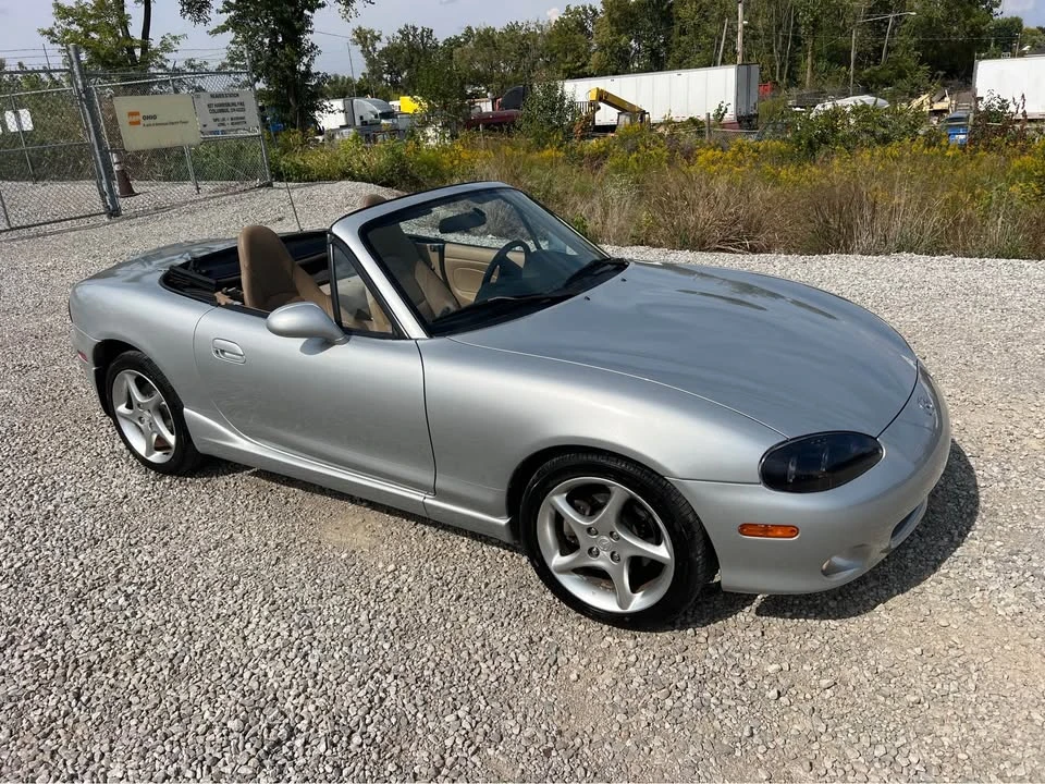 2001 Mazda NB MX-5 Miata - Image 4 of 21