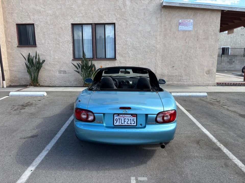 2001 Mazda NB MX-5 Miata - Image 3 of 9