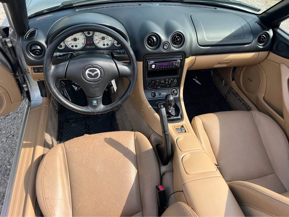 2001 Mazda NB MX-5 Miata - Image 16 of 21
