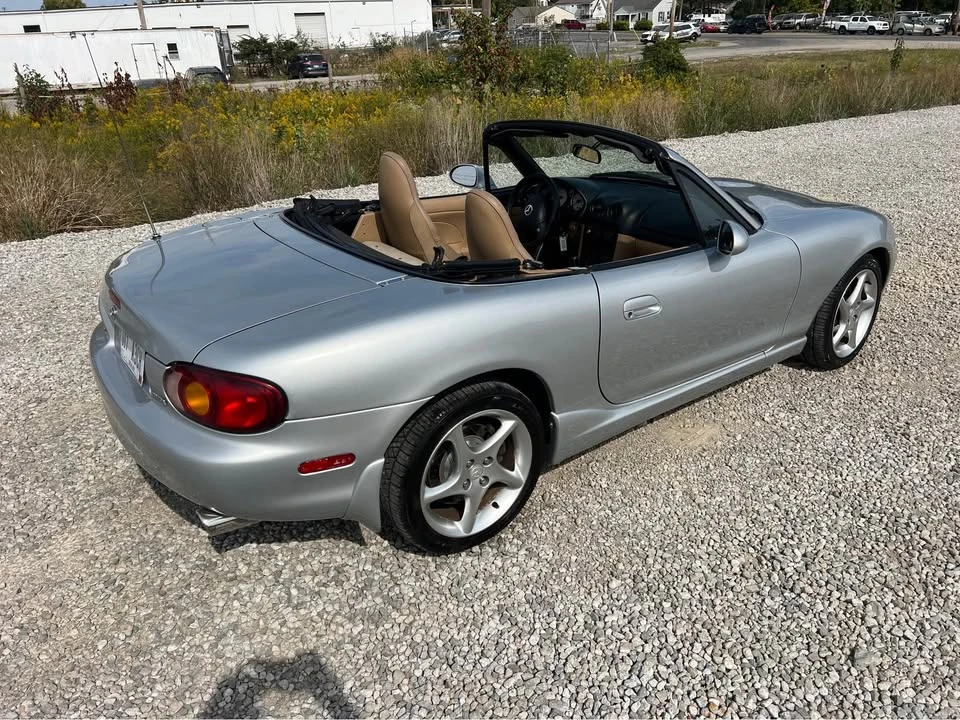 2001 Mazda NB MX-5 Miata - Image 8 of 21