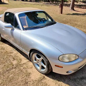 2001 Mazda MX-5 Miata Convertible