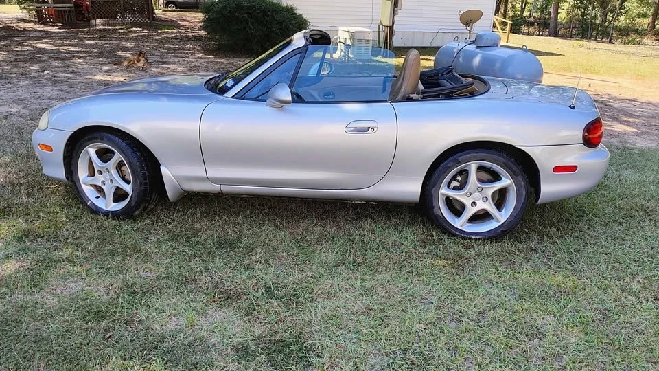 2001 Mazda NB MX-5 Miata - Image 6 of 19