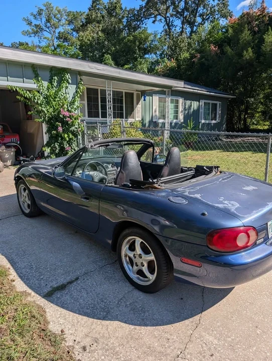 2001 Mazda NB MX-5 Miata - Image 4 of 10